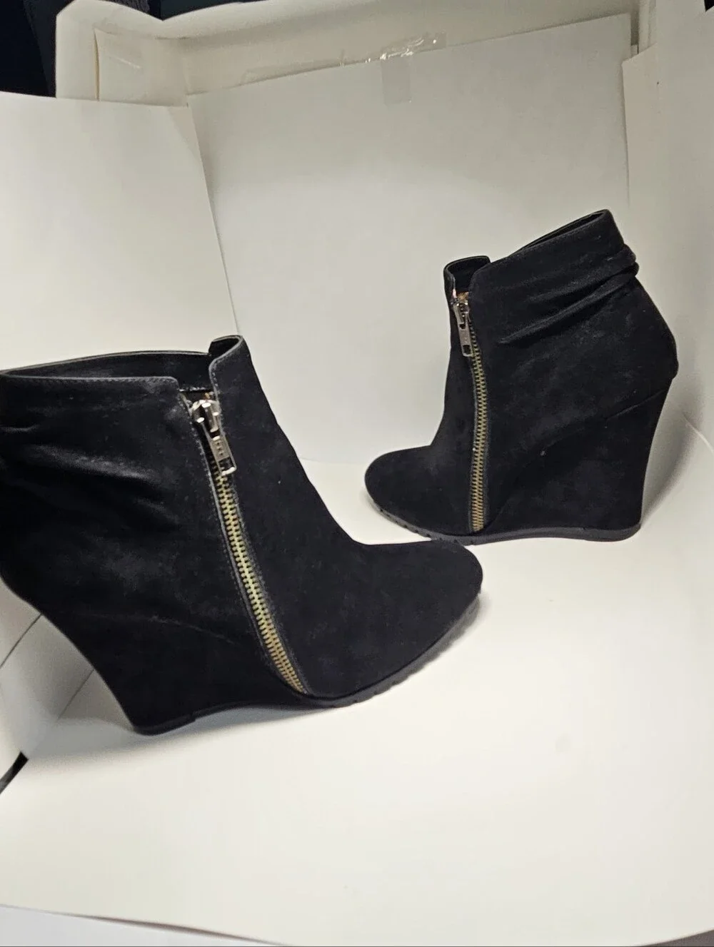 Jessica Simpson Black Suede Wedge Ankle Booties Leopard Lining Lug Sole Size 7M